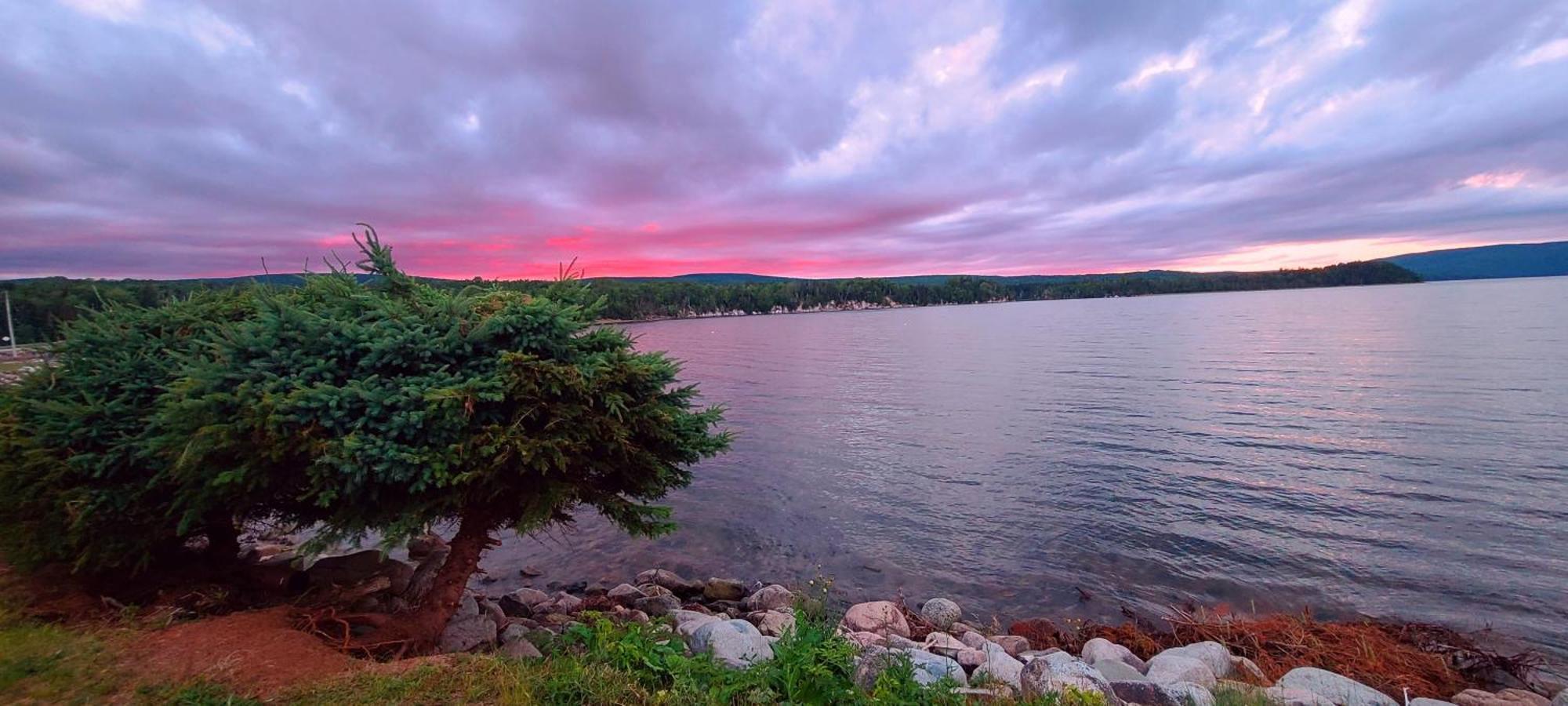 St Ann'S Motel & Cottage Baddeck Inlet Exteriér fotografie